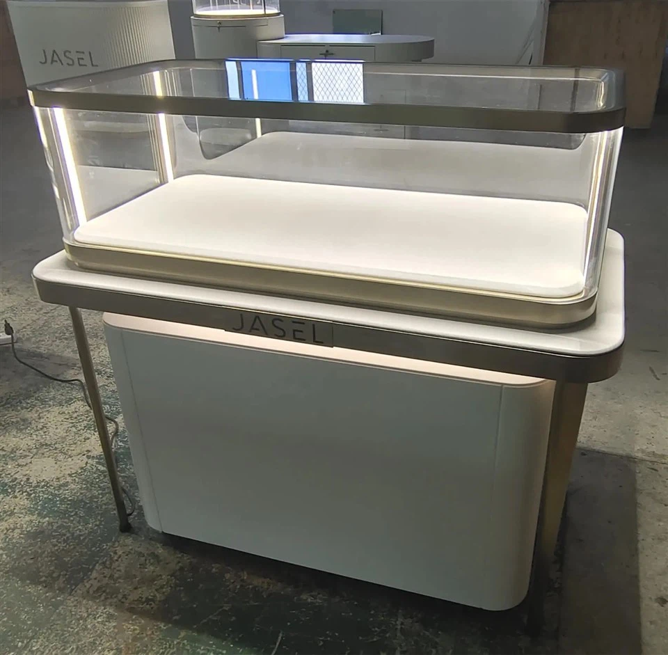 Super U Lighted Jewelry Display Case